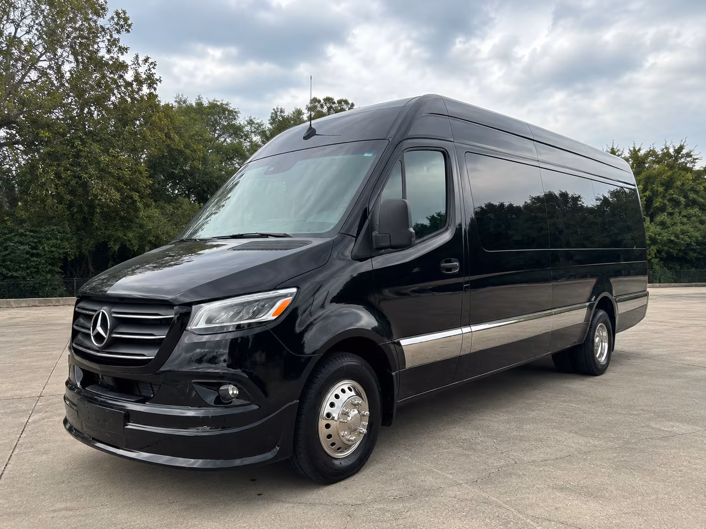 12 passenger sprinter van